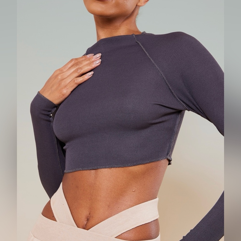 PrettyLittleThing Long Sleeve Ribbed Top - Picture 3 of 8
